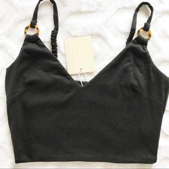 Mink Pink Crop Tortoise Shell Detail - Picture 3 of 4